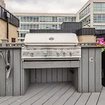 2Br Executive Downtown Apartment